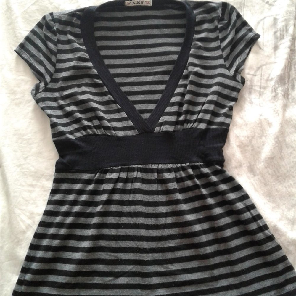 Forever 21 striped top size S